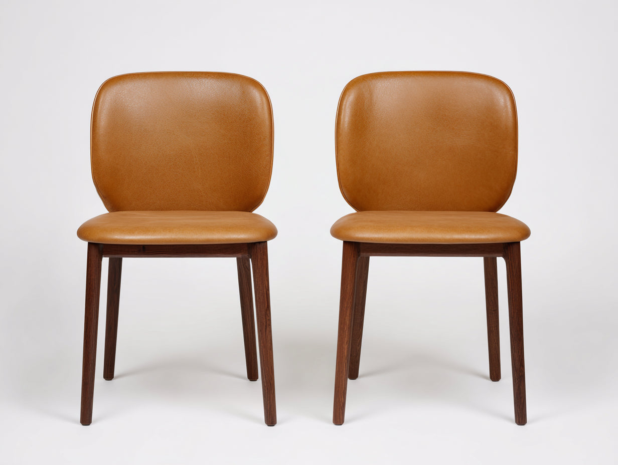 Chaise de salle à manger 48 x 56 x 82 cm en similicuir camel avec pieds en bois foncé - Lot de 2 chaises de salle à manger rembourrées - Style moderne contemporain